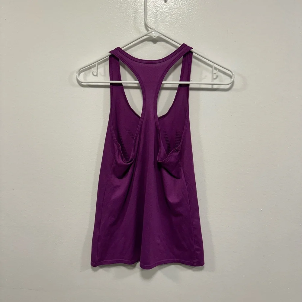 Nike Women's Vibrant Purple athletic Tank Top size small